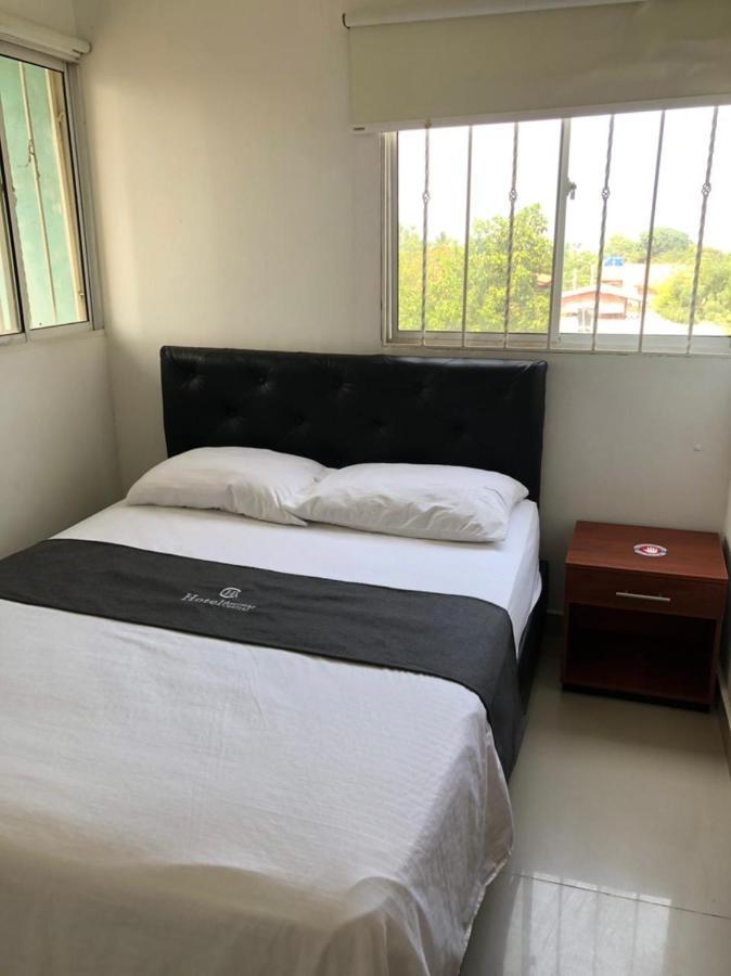 Hotel Aeromar Central 圣玛尔塔 外观 照片
